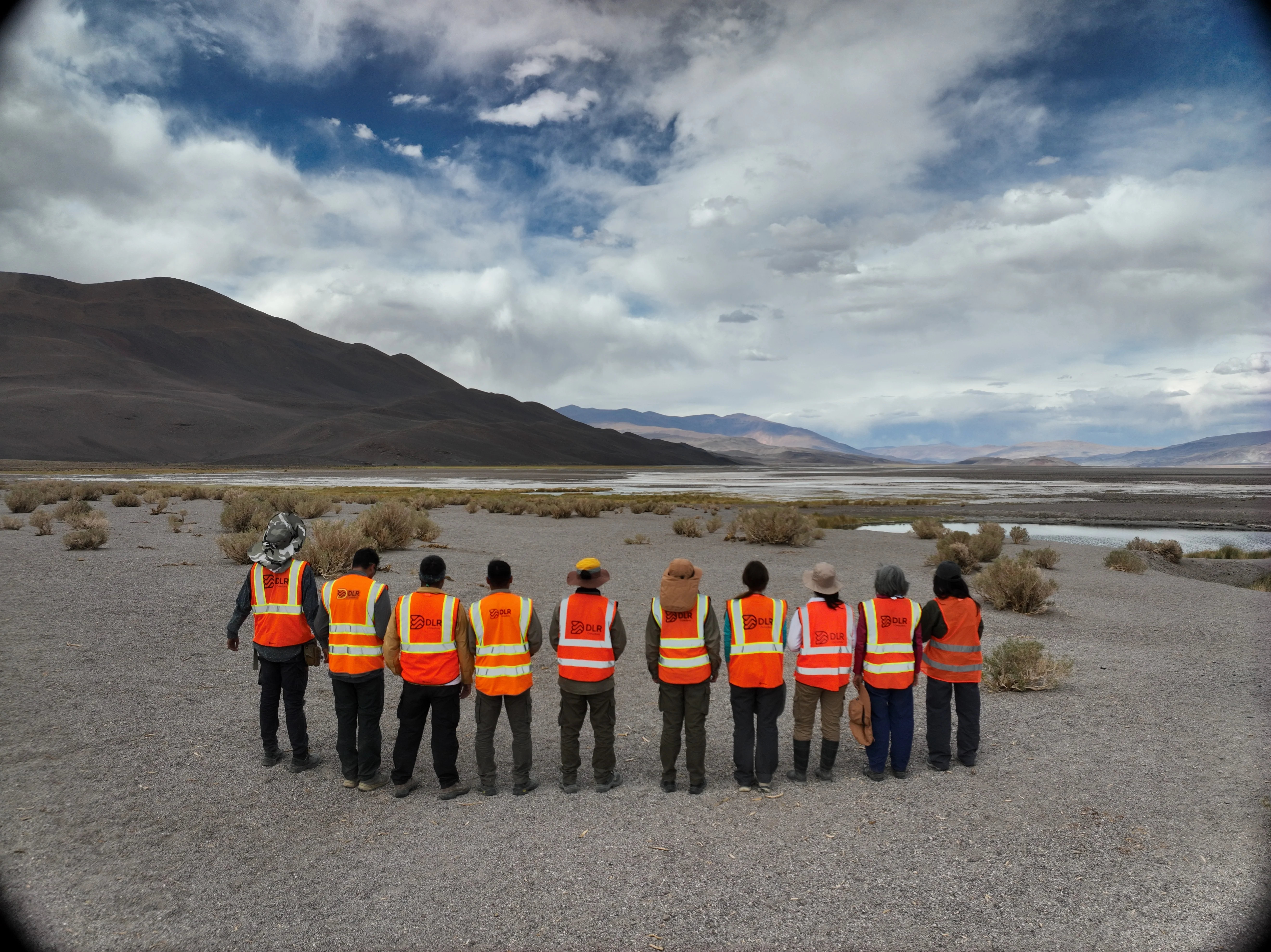Equipo DLR completo en proyecto de litio - Puna argentina